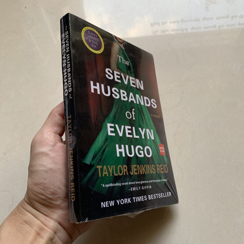 The Seven Husbands of Evelyn Hugo Story Novel In English Book